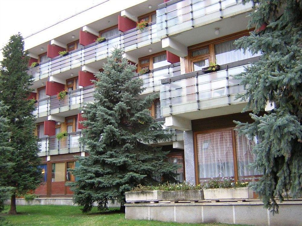 Hotel Majerik 3*